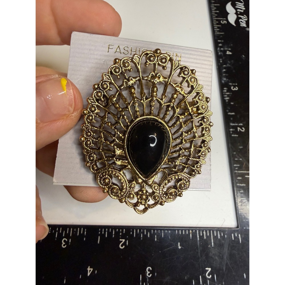 Gold Tone Filigree Brooch Black Teardrop Faux Onyx Victorian Gothic Fashion Pin
